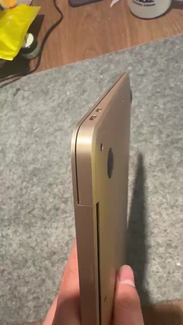 MacBook Air 13 inch M1 8GB/512GB đẹp 98%. Mua bán Laptop tại Quận Bình Thạnh Tp Hồ Chí Minh được đăng bởi Vân Anh 2Tech House hình 1