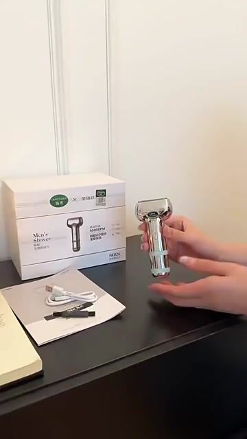 Máy Cạo Râu Hãng LANDTIRER Hàng Nội Địa Trung. Mua bán Phụ kiện thời trang khác tại Thành phố Dĩ An Bình Dương được đăng bởi hàng mới thanh lý 1 nữa giá hình 1