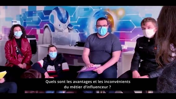 Derrière les réseaux