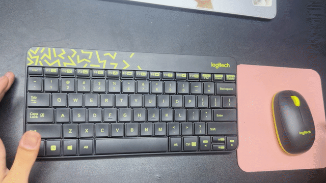 Chuột Logitech Không dây Đen, vàng Đã qua sử dụng. Mua bán Phụ kiện (Màn hình, Chuột...) tại Thành phố Thủ Đức Tp Hồ Chí Minh được đăng bởi Khánh Băng hình 1