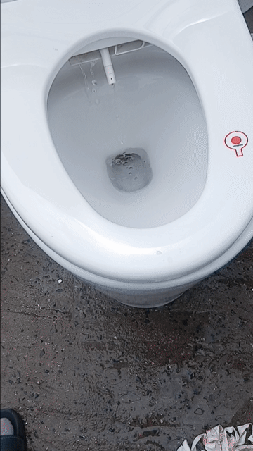 Bồn cầu thông minh Gốm sứ Trắng. Mua bán Thiết bị vệ sinh, nhà tắm tại Quận 12 Tp Hồ Chí Minh được đăng bởi Mùa Nguyễn hình 1
