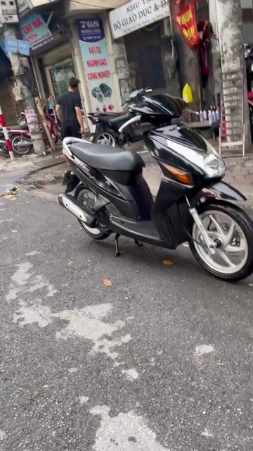 CLICK CHÍNH CHỦ CHẤT LƯỢNG. Mua bán Xe máy tại Quận Đống Đa Hà Nội được đăng bởi Hà hình 1