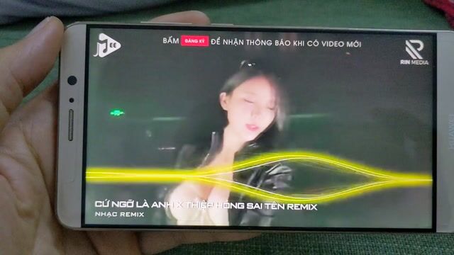 HW Mate 9 BờRồ 4/64GB Vàng Đen, có khe thẻ mSD. Mua bán Điện thoại tại Quận Thanh Xuân Hà Nội được đăng bởi OM hình 1
