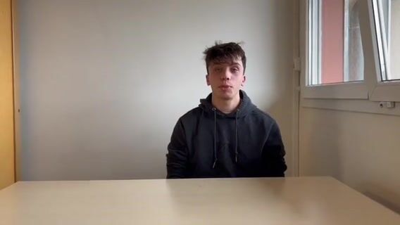 Dans la bêche d'un paysagiste