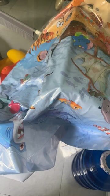 Xe đẩy em bé Xám Unisex. Mua bán Mẹ và bé tại Thành phố Thuận An Bình Dương được đăng bởi Châu Nguyễn hình 1