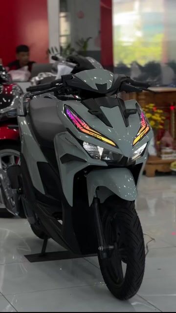 Honda Vario mẫu mới - đèn hậu LED siêu ngầu. Mua bán Xe máy tại Huyện Củ Chi Tp Hồ Chí Minh được đăng bởi Tuyền Xe Máy Nhập Khẩu Củ Chi hình 1