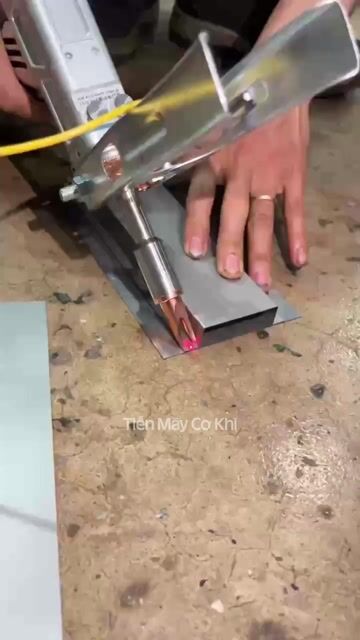 Máy hàn laser. Mua bán Đồ chuyên dụng, Giống nuôi trồng tại Thành phố Thủ Dầu Một Bình Dương được đăng bởi Tiến Máy Cơ Khí hình 1