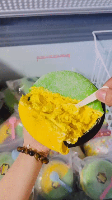 Bánh crepe sầu riêng 14cm. Mua bán Đồ ăn, thực phẩm và các loại khác tại Thành phố Thuận An Bình Dương được đăng bởi Quyen Doan hình 1