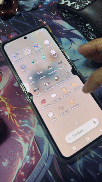 Samsung Z Flip5 Điện thoại gập. Mua bán Điện thoại tại Huyện Hóc Môn Tp Hồ Chí Minh được đăng bởi Quân Lê hình 1