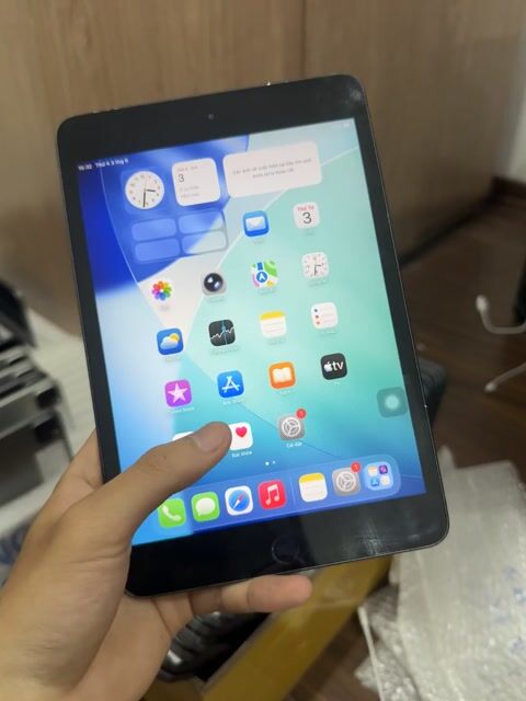Apple iPad mini 5 64GB Xám. Mua bán Máy tính bảng tại Quận Hoàng Mai Hà Nội được đăng bởi Xuân Thuỳ hình 1