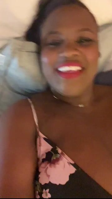 Model - Ria The Savage joi