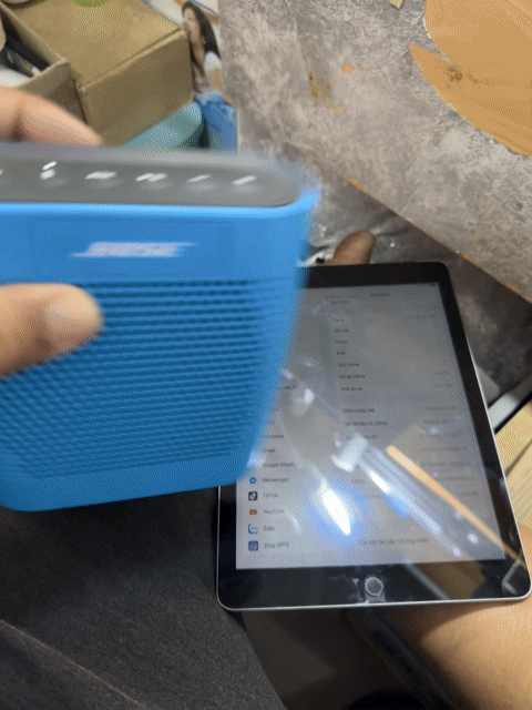 Loa Bluetooth Bose SoundLink Colour. Mua bán Tivi, Âm thanh tại Quận Phú Nhuận Tp Hồ Chí Minh được đăng bởi Tấn hình 1