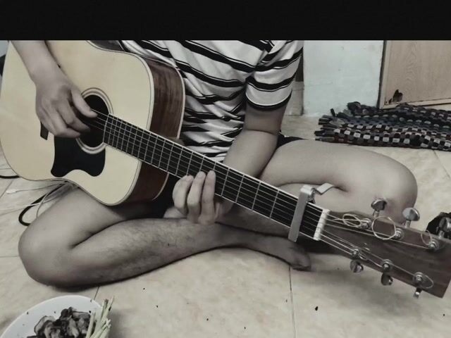 Guitar Triều Khúc aucostic. Mua bán Nhạc cụ tại Quận Thanh Khê Đà Nẵng được đăng bởi Sơn Lại Cuộc Đời  hình 1