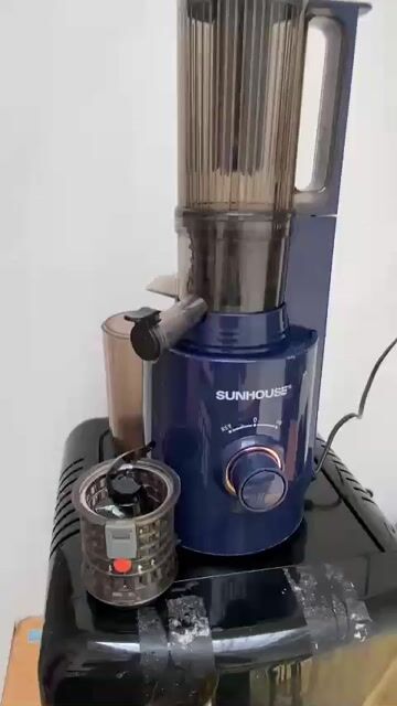 Máy ép chậm Sunhouse Xanh đậm 99% mới. Mua bán Bếp, lò, đồ điện nhà bếp tại Quận 3 Tp Hồ Chí Minh được đăng bởi Vy hình 1