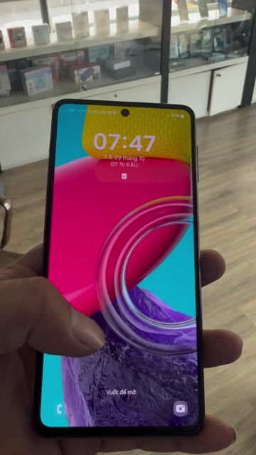 Samsung Galaxy M53 5g Ram 8G/256GB zin đẹp full. Mua bán Điện thoại tại Quận Bình Tân Tp Hồ Chí Minh được đăng bởi Lý Kiệt Mobile hình 1