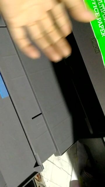 ít xài bán rẻ Máy in Epson A3 1390. đang xài. Mua bán Đồ dùng văn phòng tại Quận 4 Tp Hồ Chí Minh được đăng bởi Như Ý hình 1