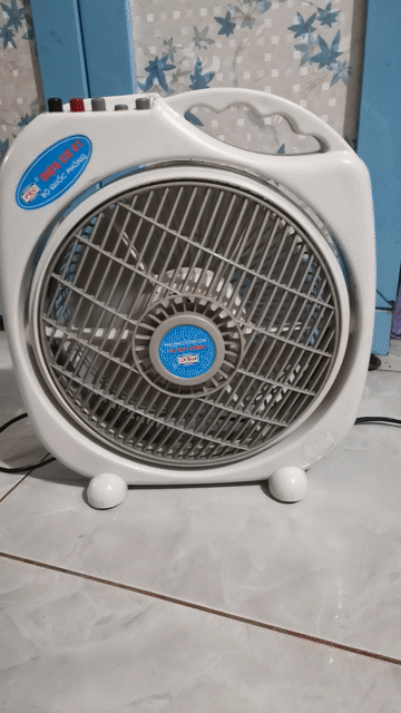 Quạt còn mới gió mạnh, mát . Mua bán Quạt tại Huyện Tam Dương Vĩnh Phúc được đăng bởi Hoàng Tâm hình 1