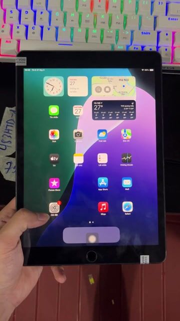 Apple iPad Gen 7 10.5 inch 32GB Xám-Đen. Mua bán Máy tính bảng tại Quận Hai Bà Trưng Hà Nội được đăng bởi Gia Đồng hình 1