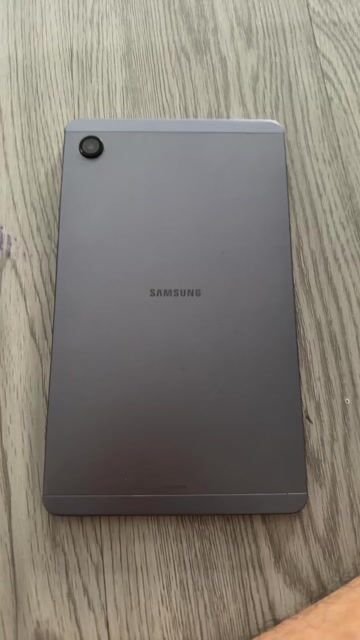 Máy tính bảng Samsung Xám. Mua bán Máy tính bảng tại Thành phố Thủ Dầu Một Bình Dương được đăng bởi Minh Quân hình 1