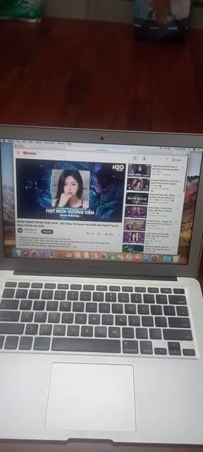 Apple MacBook Air 2015 8GB/120GB Bạc. Mua bán Laptop tại Huyện Nhà Bè Tp Hồ Chí Minh được đăng bởi nguyên văn năm  hình 1