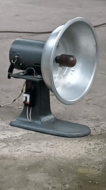 máy chuyên xay dừa Nhật. Mua bán Đồ chuyên dụng, Giống nuôi trồng tại Huyện Đất Đỏ Bà Rịa - Vũng Tàu được đăng bởi Nguyễn Trúc hình 1