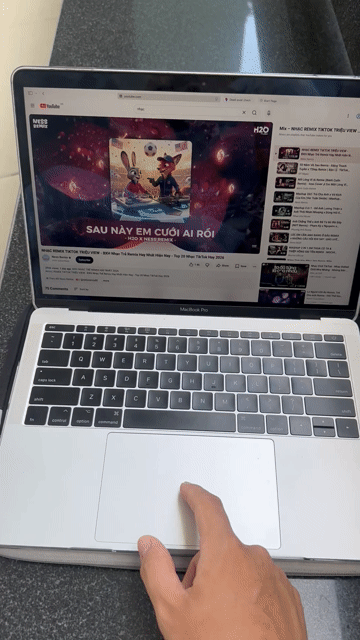 Apple MacBook Pro 2017 i5 13.3 inch 8GB/128GB Bạc. Mua bán Laptop tại Quận 7 Tp Hồ Chí Minh được đăng bởi Vũ Nguyễn hình 1