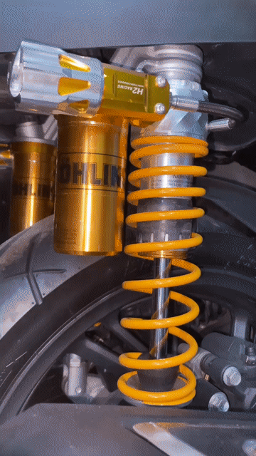 Phuộc Ohlins Honda SH 2025 Vàng Bạc. Mua bán Phụ tùng xe tại Quận Bình Tân Tp Hồ Chí Minh được đăng bởi Thái Lâm Quốc hình 1