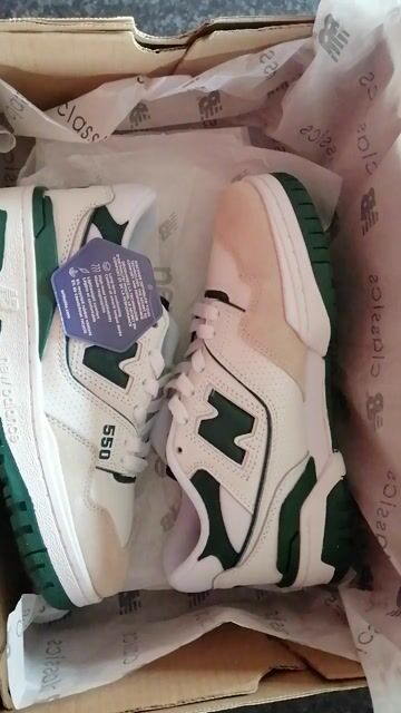 New Balance 550