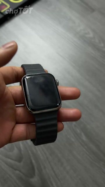 Apple Watch Series 4 44mm Bạc Đã sử dụng. Mua bán Thiết bị đeo thông minh tại Quận Nam Từ Liêm Hà Nội được đăng bởi Hiếu hình 1