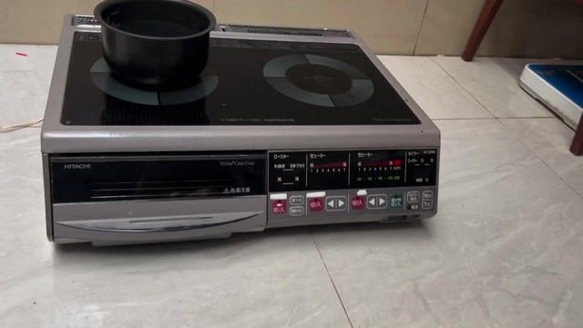 Bếp từ HITACHI HT-32WB Xám Inverter. Mua bán Bếp, lò, đồ điện nhà bếp tại Quận 12 Tp Hồ Chí Minh được đăng bởi Anh Tài hình 1