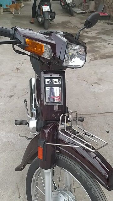 Honda Dream II màu Nâu đỏ. Mua bán Xe máy tại Huyện Bình Chánh Tp Hồ Chí Minh được đăng bởi Duc Dinh hình 1