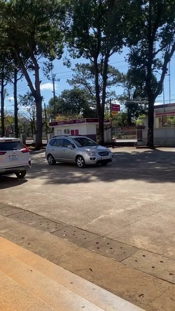 Kia Carens 2009 2.0 MT - 11111 km. Mua bán Ô tô tại Thành phố Buôn Ma Thuột Đắk Lắk được đăng bởi Hiệp  hình 1