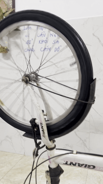 Xe đạp gấp Giant Trắng Shimano 1x6. Mua bán Xe đạp tại Thành phố Thủ Đức Tp Hồ Chí Minh được đăng bởi Tên chưa cung cấp hình 1