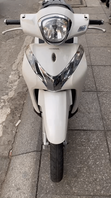 Honda SH Mode 2016 Trắng nâu đã dùng. Mua bán Xe máy tại Quận Tân Phú Tp Hồ Chí Minh được đăng bởi Tuanduy hình 1