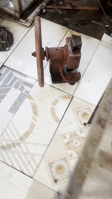 Máy đột dập Nhật Đỏ. Mua bán Đồ chuyên dụng, Giống nuôi trồng tại Quận 7 Tp Hồ Chí Minh được đăng bởi Nhà Có Guitar hình 1