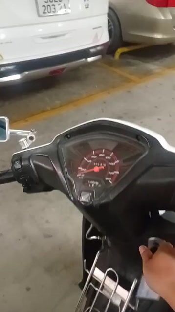 Honda Wave RSX Trắng đen. Mua bán Xe máy tại Quận 4 Tp Hồ Chí Minh được đăng bởi Tu hình 1