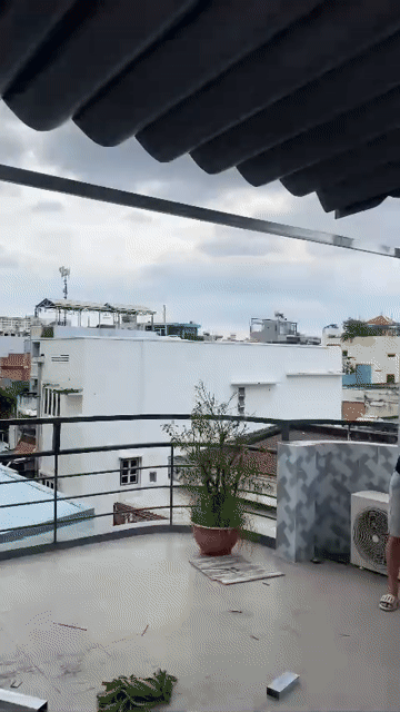 Dịch vụ lắp đặt mái hiên mái xếp giá rẻ tại TPHCM. Dịch vụ nhà cửa khác tại Quận Tân Phú Tp Hồ Chí Minh được đăng bởi MÁI HIÊN MÁI XẾP TÂN TOÀN CẦU hình 1