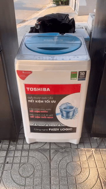 Toshiba 8.2kg cửa trên Trắng mix Xanh. Mua bán Máy giặt tại Thành phố Thủ Đức Tp Hồ Chí Minh được đăng bởi Đỗ Chí Hoàn  hình 1