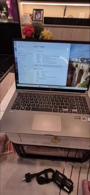 LG Gram 15Z980 i5-8250U 15.6 inch 16GB/512GB. Mua bán Laptop tại Quận Hai Bà Trưng Hà Nội được đăng bởi Dũng hình 1