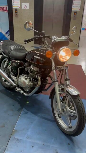 Honda Hawk 250cc 1978 Đen. Mua bán Xe máy tại Quận 3 Tp Hồ Chí Minh được đăng bởi  Võ Thanh Hoàng hình 1