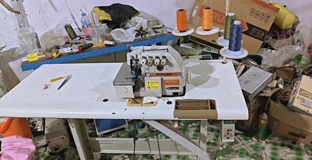 Máy vắt sổ Siruba 2 kim 4 chỉ . Mua bán Đồ chuyên dụng, Giống nuôi trồng tại Huyện Bình Chánh Tp Hồ Chí Minh được đăng bởi Trung Tính hình 1