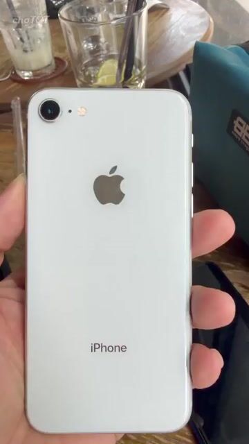 Apple iPhone 8 64GB Trắng. Mua bán Điện thoại tại Quận 5 Tp Hồ Chí Minh được đăng bởi Khánh Trụ Quan Âm hình 1