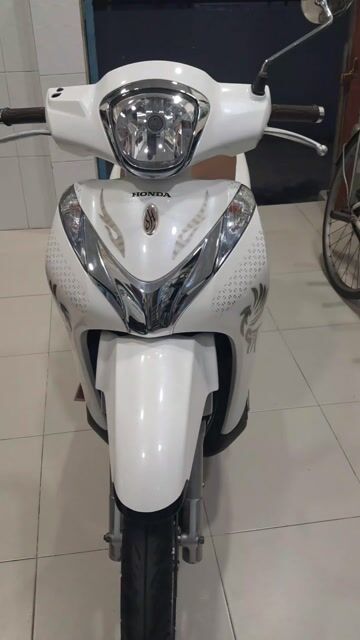 Honda SH Mode 2019 Trắng 21000 km. Mua bán Xe máy tại Quận Bình Thạnh Tp Hồ Chí Minh được đăng bởi Nguyen anh tuan hình 1