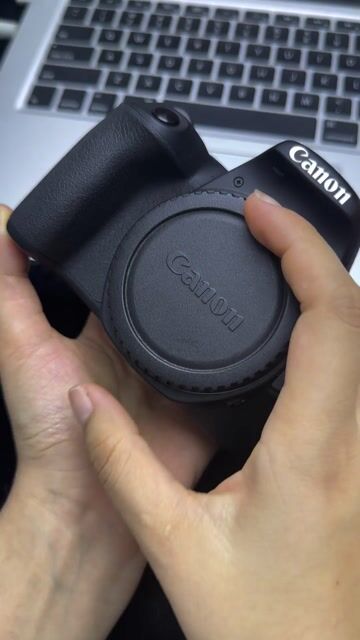 Máy ảnh Canon EOS 200D Đen. Mua bán Máy ảnh, Máy quay tại Quận 3 Tp Hồ Chí Minh được đăng bởi Lê Thị Nhung hình 1