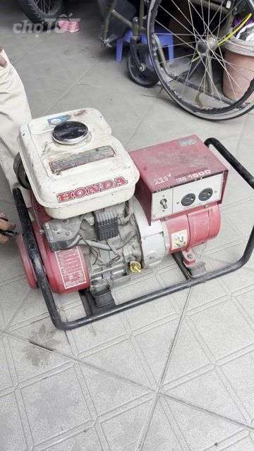 Máy phát điện Honda EG 1500 Đỏ Trắng 220V. Mua bán Nội thất, đồ gia dụng khác tại Thành phố Biên Hòa Đồng Nai được đăng bởi Trần Quang hình 1