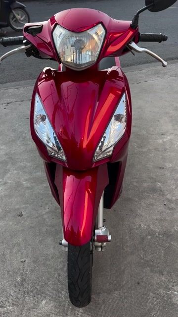 Honda Vision màu Đỏ. Mua bán Xe máy tại Quận Bình Tân Tp Hồ Chí Minh được đăng bởi TUẤN  hình 1