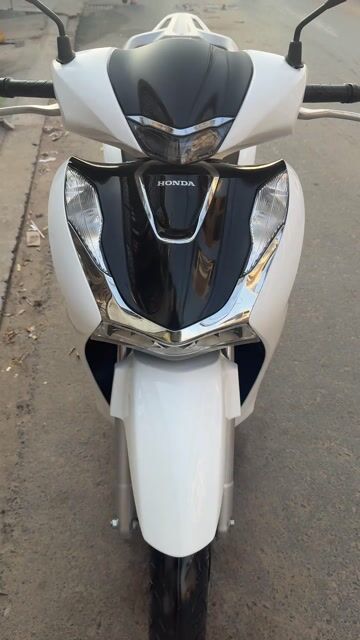 Honda Sh 150 ABS 2022 B65 GÓP CẦN CCCD ĐỦ 18tuổi. Mua bán Xe máy tại Quận Ninh Kiều Cần Thơ được đăng bởi XE MÁY HOÀNG YẾN hình 1