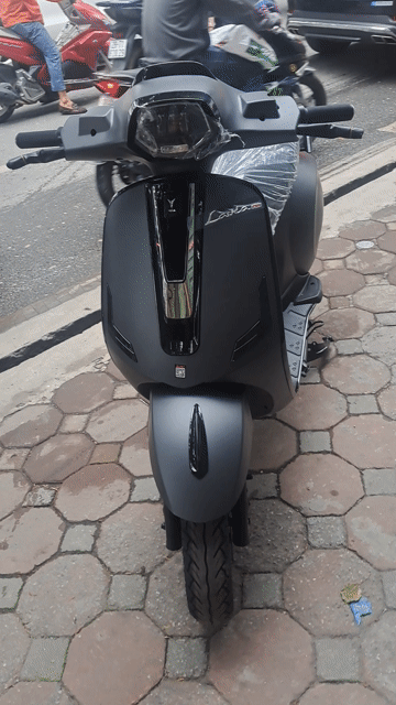 Xe điện Vespa Lavia 2026 Xám ( Có Trả Góp ). Mua bán Xe máy tại Quận Đống Đa Hà Nội được đăng bởi Thiên Hương hình 1