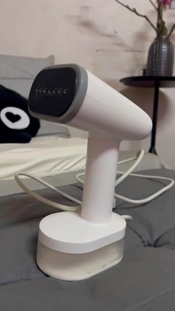 Bàn ủi hơi nước Lock&Lock ENI223WHI. Mua bán Nội thất, đồ gia dụng khác tại Quận Cầu Giấy Hà Nội được đăng bởi Thảo hình 1