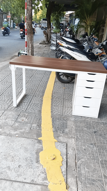 Bàn làm việc IKEA Gỗ MDF 120x60cm. Mua bán Bàn ghế tại Quận Cẩm Lệ Đà Nẵng được đăng bởi NỘI THẤT GIÁ TẬN XƯỞNG hình 1